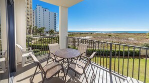 Outdoor dining - 1st Floor...Phoenix VII…Two Bedroom…Beach Front! (Orange Beach)