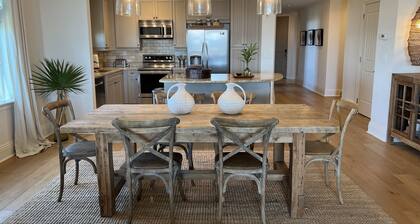 Impresionantes vistas al agua con un enorme lani