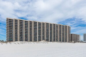 Exterior - Third Floor Phoenix X Three Bedroom on the BEACH (Orange Beach)