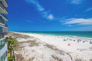 On the beach - Phoenix IX 505 - Spacious 3BR Gulf Front Unit (Orange Beach)