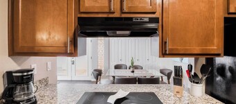 Täysin uudistettu arkkitehtoninen pakopaikka 