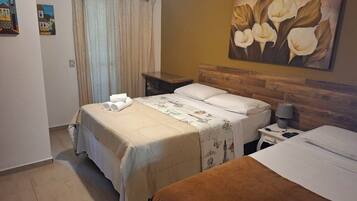 Minibar, free WiFi, bed sheets