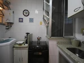 Apartamento standard, 1 quarto | Cozinha privada | Geladeira