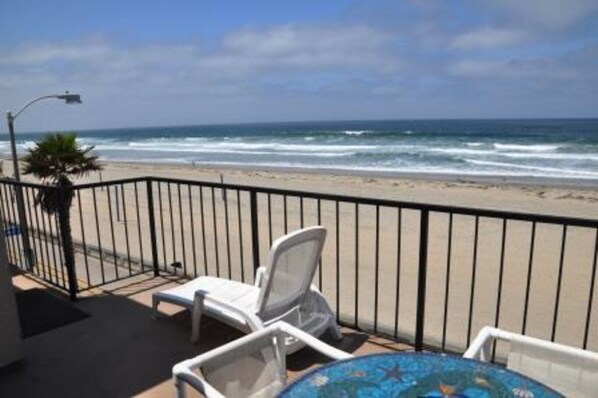 Unclassified image, 1 of 34, button