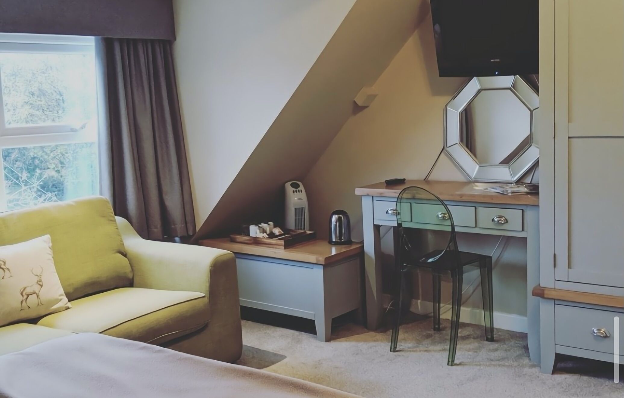 superior double room, ensuite | 1 bedroom, iron/ironing board, free wifi, bed sheets