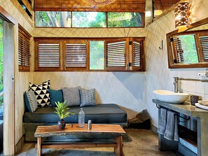 Bungalow, 1 Queen Bed, Lake View | In-room safe, individually decorated, individually furnished, bed sheets - Isleta El Espino Ecolodge (Granada)