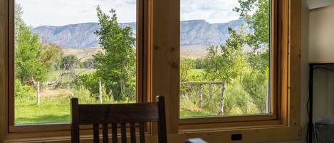 Family House, Mountain View | Free WiFi, bed sheets
