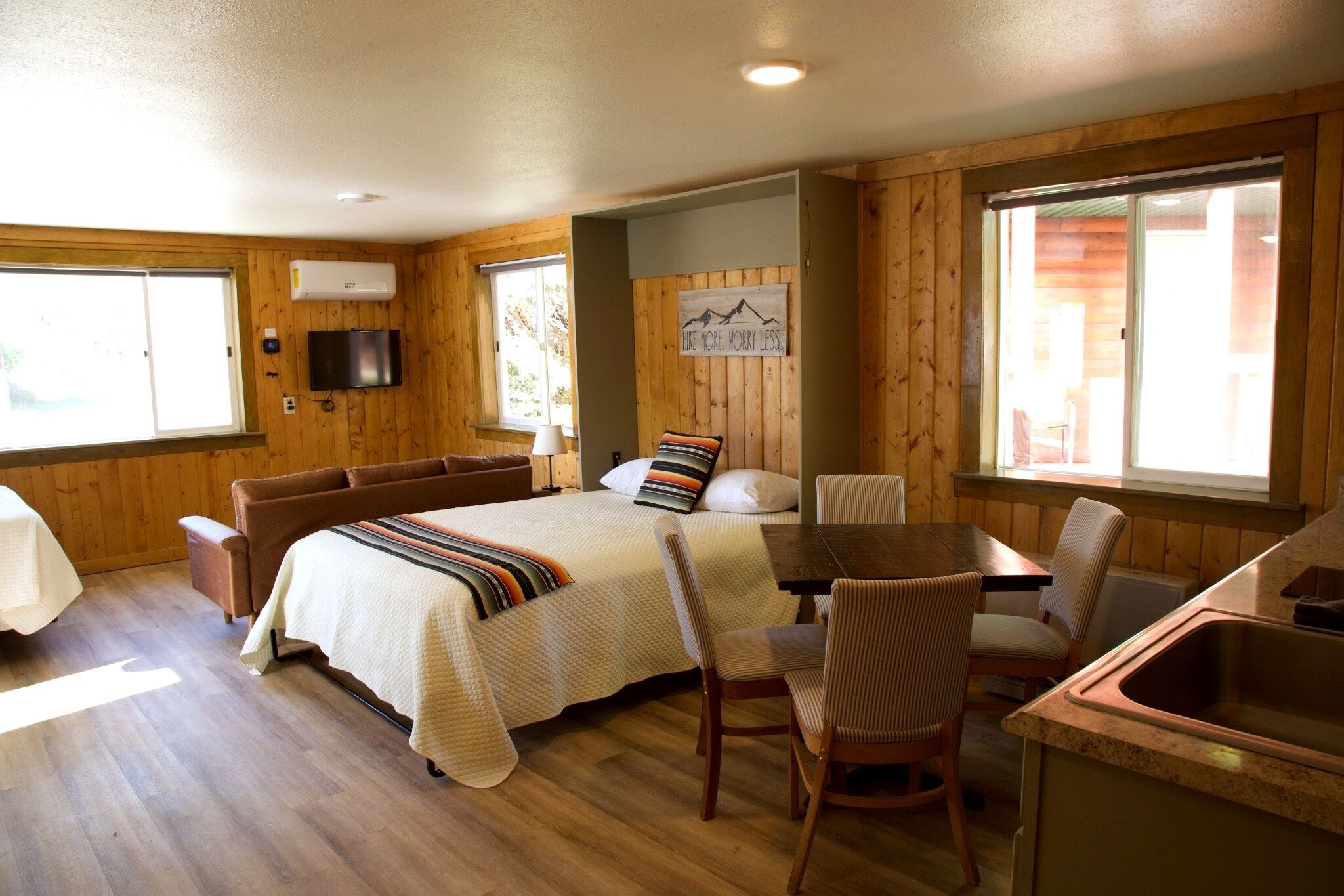 Deluxe Cabin, Kitchenette, Mountainside