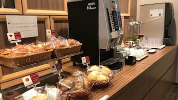 包每日自助式早餐