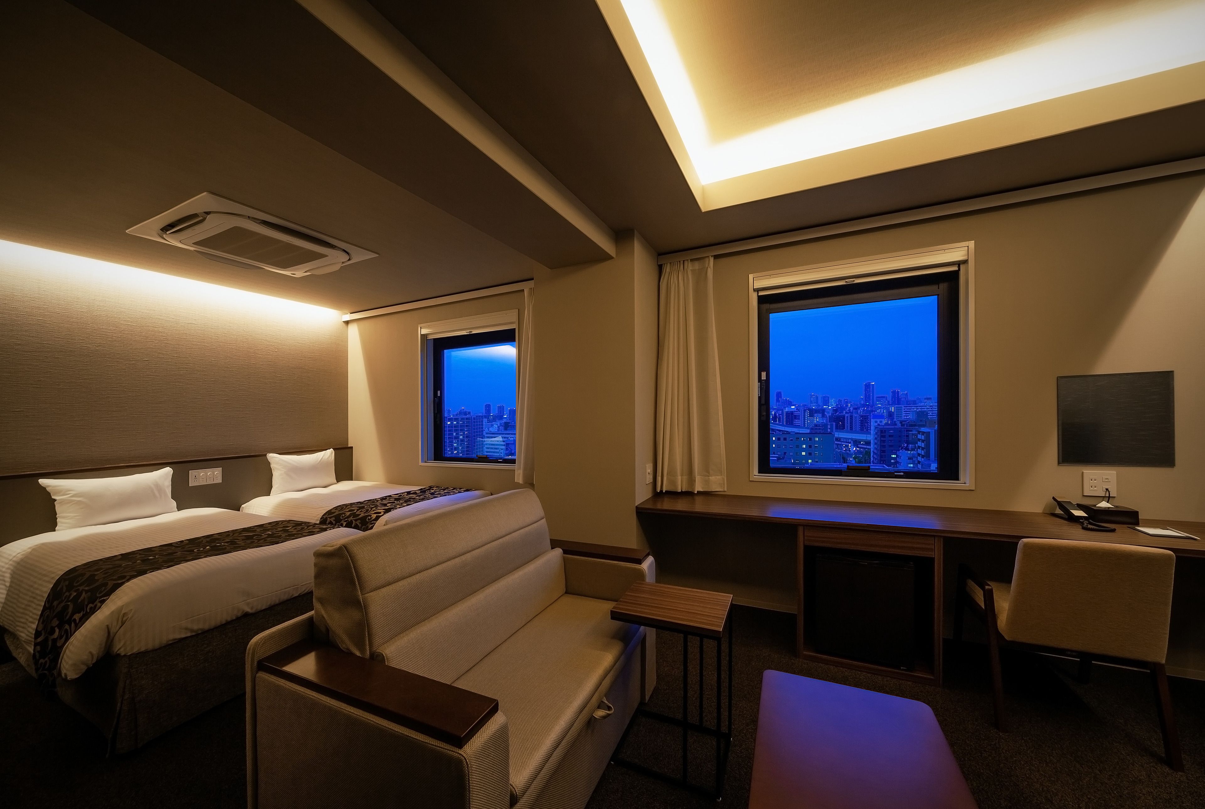 Tvåbäddsrum Deluxe - 1 sovrum - icke-rökare | Värdeförvaringsskåp på rummet, skrivbord, ljudisolering och gratis wi-fi