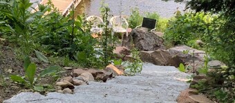 HIDEAWAY - COZY 2 BEDROOM WATERFRONT COTTAGE SPRING, SUMMER 2025 AVAILABILITY!