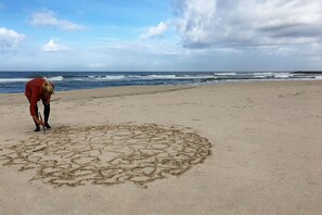 ใกล้ชายหาด, ทรายสีขาว, ร่มชายหาด, 2 บาร์ริมหาด