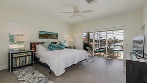 Unclassified image, 2 of 25, button