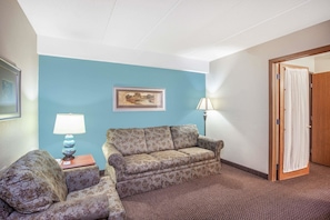 Superior Suite, 1 King Bed, Non Smoking (One-Bedroom Suite)