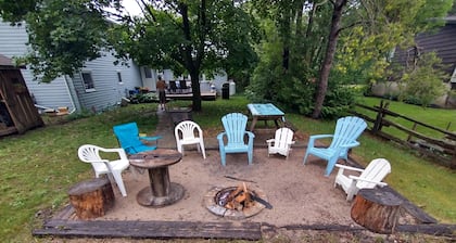 3 minutes to the beach, private and spacious.
