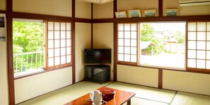 Desk, free WiFi - Maruyaso (Fujikawaguchiko)