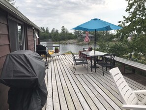 Outdoor dining - Georgian Bay Cottage Rentals - Mactier, Ontario (Mactier)