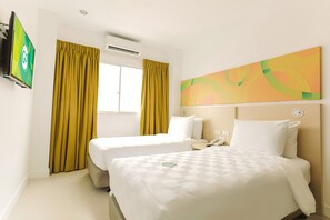 Twin Room - Go Hotels Ermita (Manila)