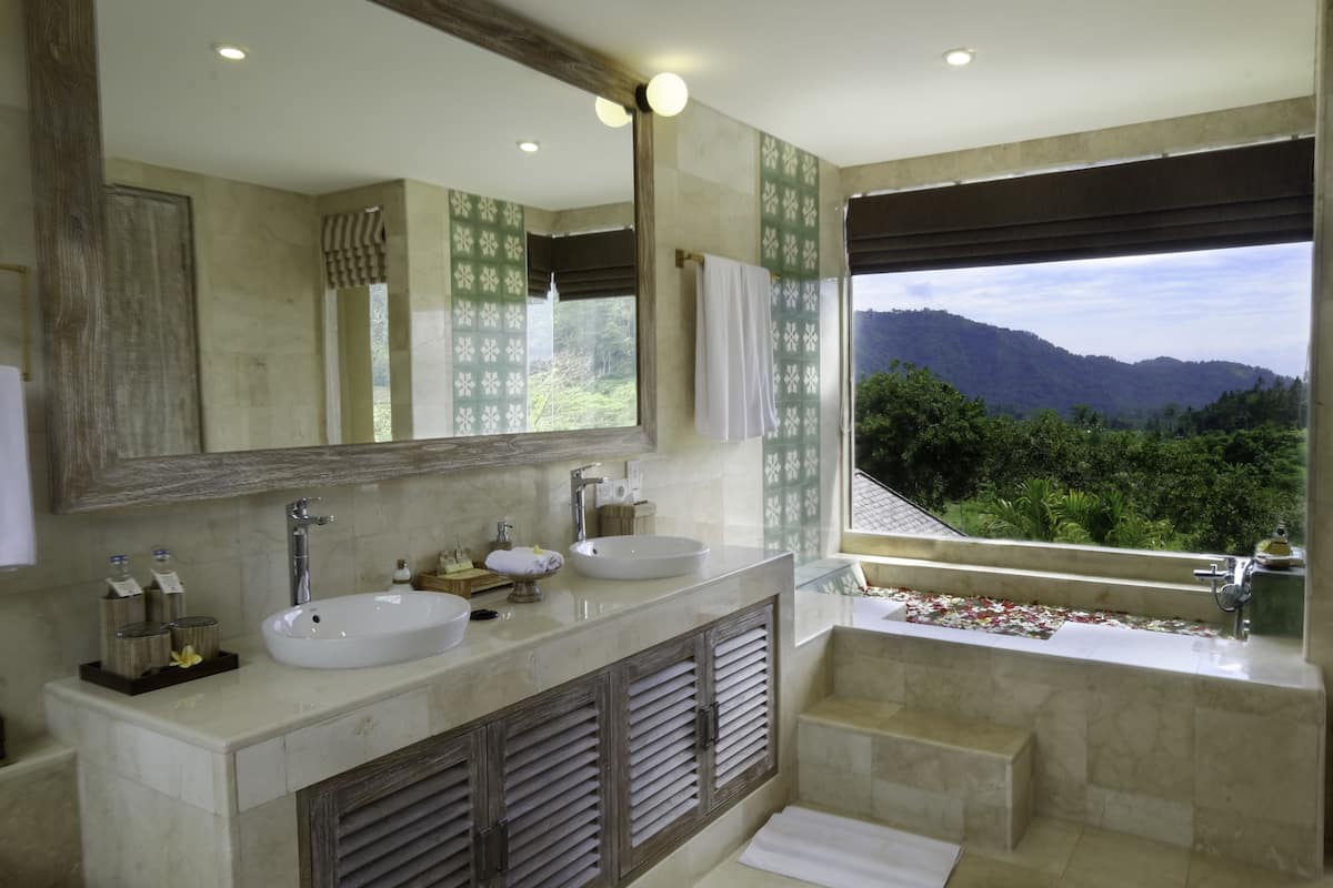 1 bedroom pool villa with free benefits | bathroom | separate bathtub and shower, deep-soaking bathtub, designer toiletries