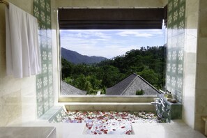 Deep-soaking bathtub - Wapa di Ume Sidemen (Sidemen)