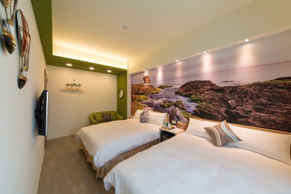 Ropa de cama de alta calidad, escritorio y cortinas blackout