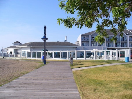 Exterior. Gimli Beach Condos # 1 - Gimli's best location!
