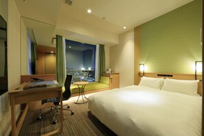 Desk, blackout curtains, iron/ironing board, free WiFi - Candeo Hotels Nara Kashihara (Kashihara)