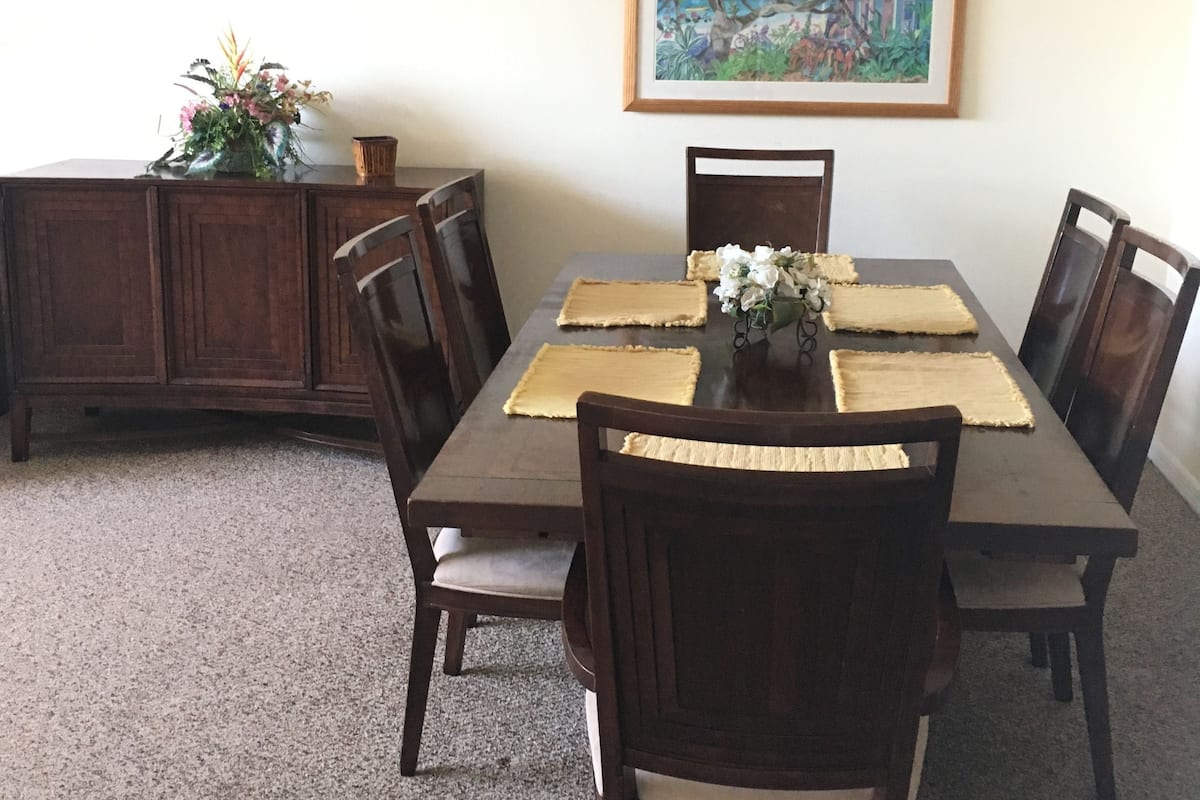 House, 3 Bedrooms, Garden View, Poolside | Makan dalam bilik
