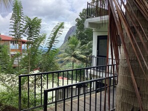 Exterior - Viewfront Ella (Ella)