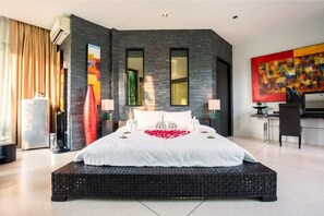 6 多间卧室、高档床上用品、遮光窗帘、免费 WiFi