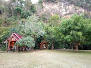 Property grounds - Baan Suan Punpaka Resort (La-ngu)
