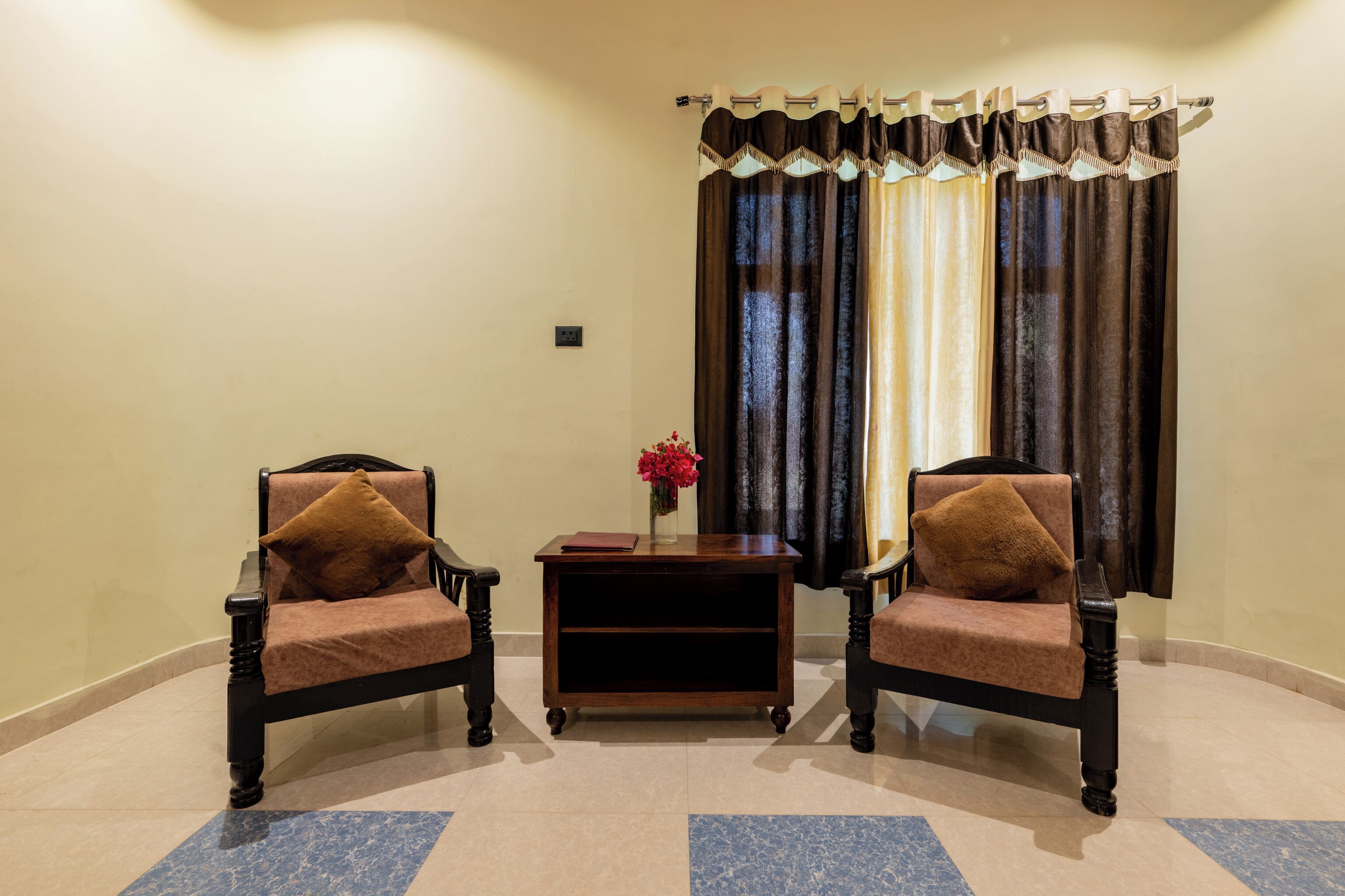 deluxe cottage (with ac) | 1 bedroom, premium bedding, memory-foam beds, in-room safe