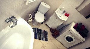 Badewanne und Dusche (separat), Komfortbadewanne
