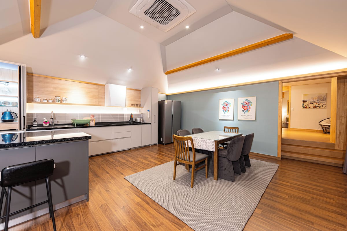 Forest House | Yksityinen keittiö | Jääkaappi, espressokone, vedenkeitin