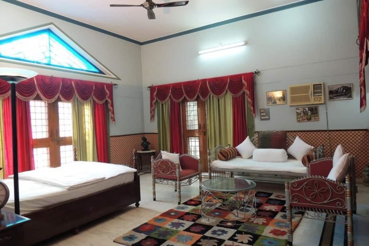 Family Suite, 1 Bedroom, Garden View, Garden Area | Desk, soundproofing, rollaway beds, free WiFi