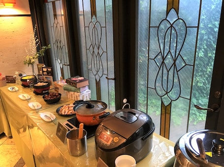 Free continental breakfast