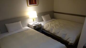 In-room safe, free WiFi, bed sheets