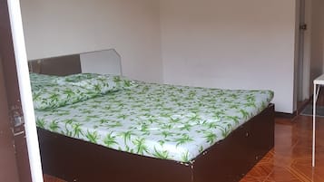 Standard Room | Bed sheets