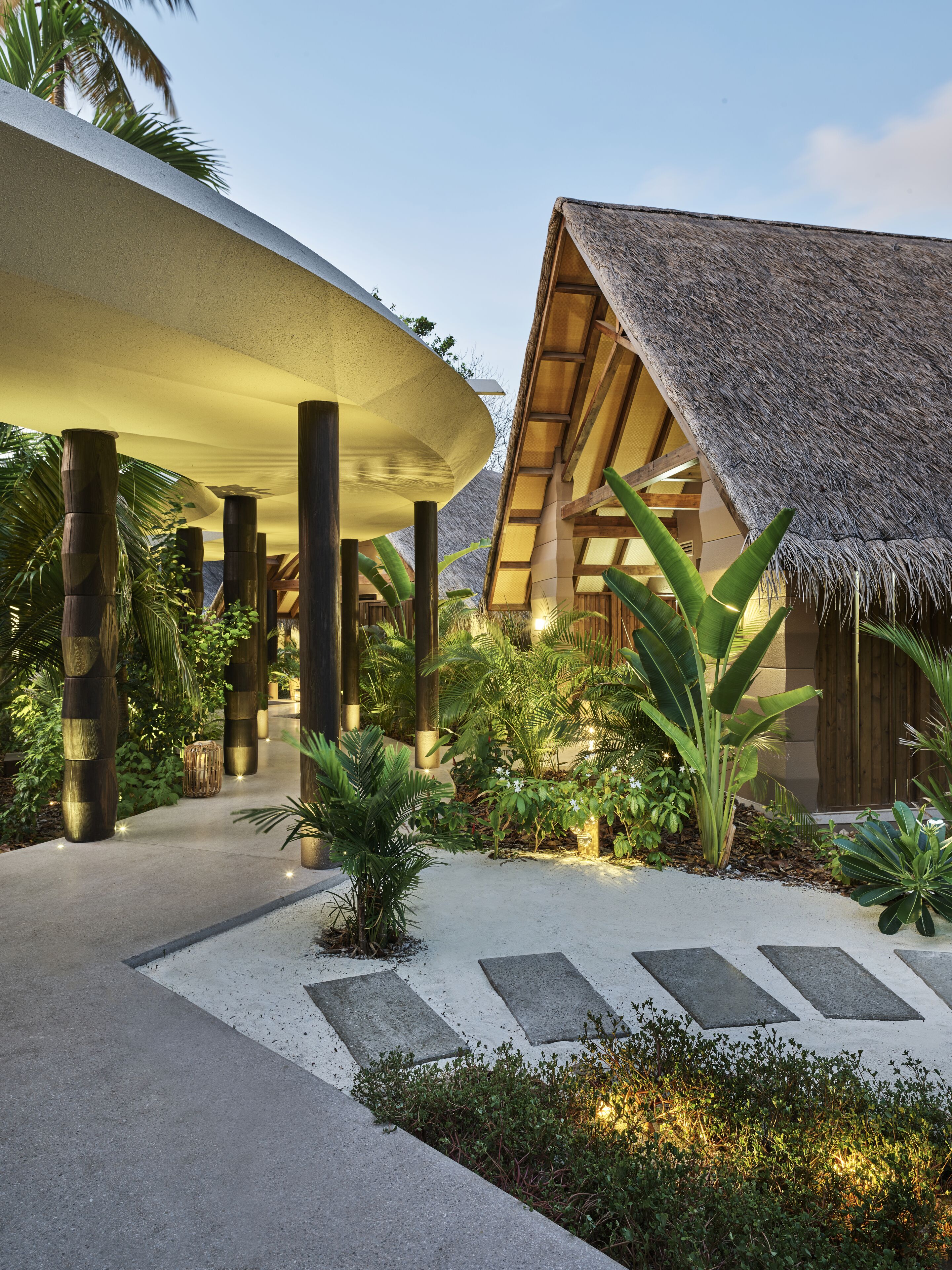 couples treatment room(s), sauna, hot tub, steam room