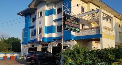 Enriquez Hotel