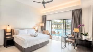 In-room safe, desk, laptop workspace, blackout curtains