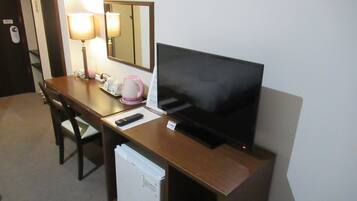 Desk, free WiFi, bed sheets