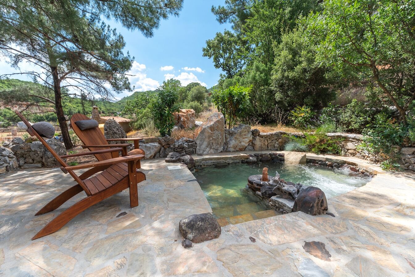 club tree house, 1 queen bed, kitchen, valley view | soundproofing, iron/ironing board, free wifi, bed sheets