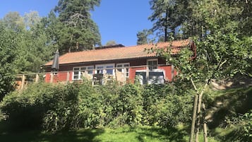 Konaklama yerinin ön cephesi