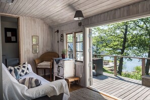 Fisherman's cabin | Oppholdsområde