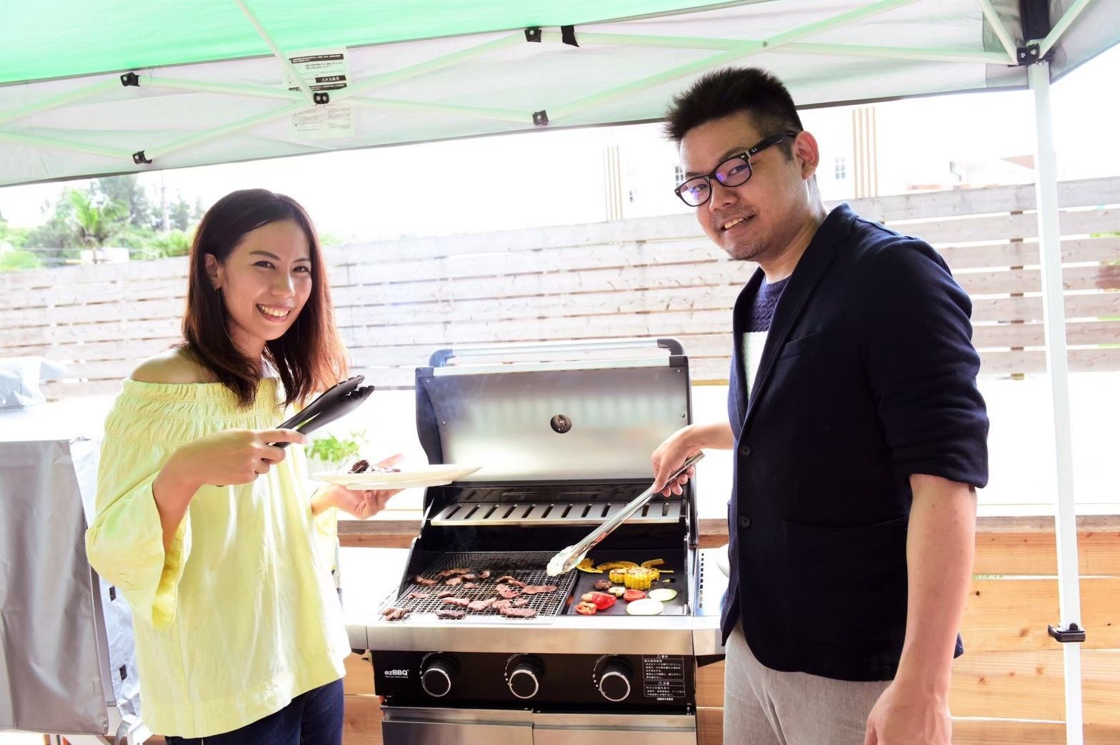 منطقة تناول الطعام للأسر