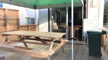 Cabaña (TURTLE (Trailer Cabin)) | Terraza o patio