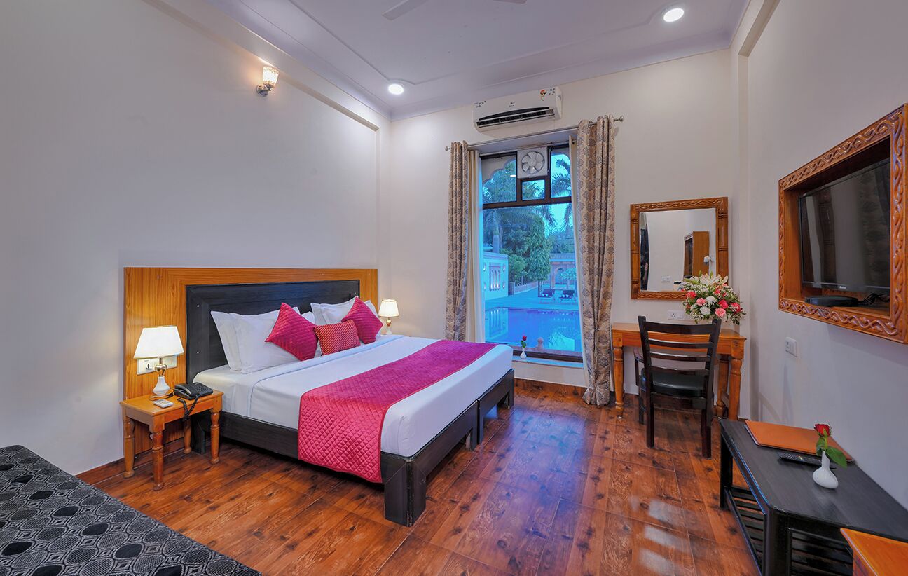 Rom – deluxe | Sengetøy av topp kvalitet, minibar og skrivebord