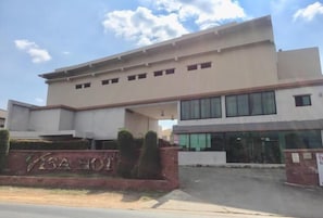 Exterior - Visa Hotel (Bangkok)