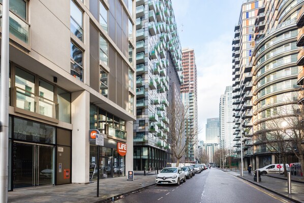 مدخل المنشأة